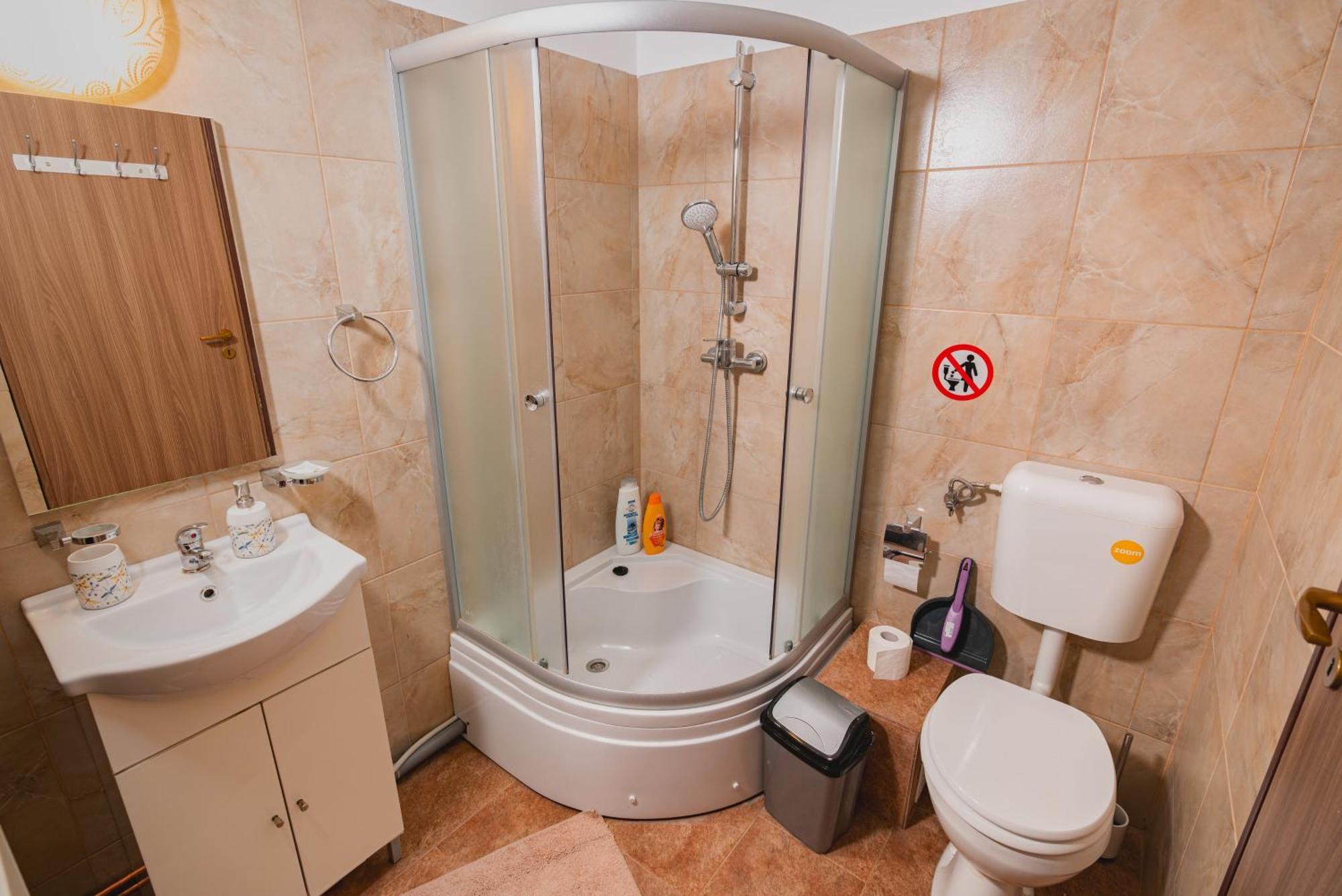 Pitstop Apartments Dumbravita  Екстериор снимка