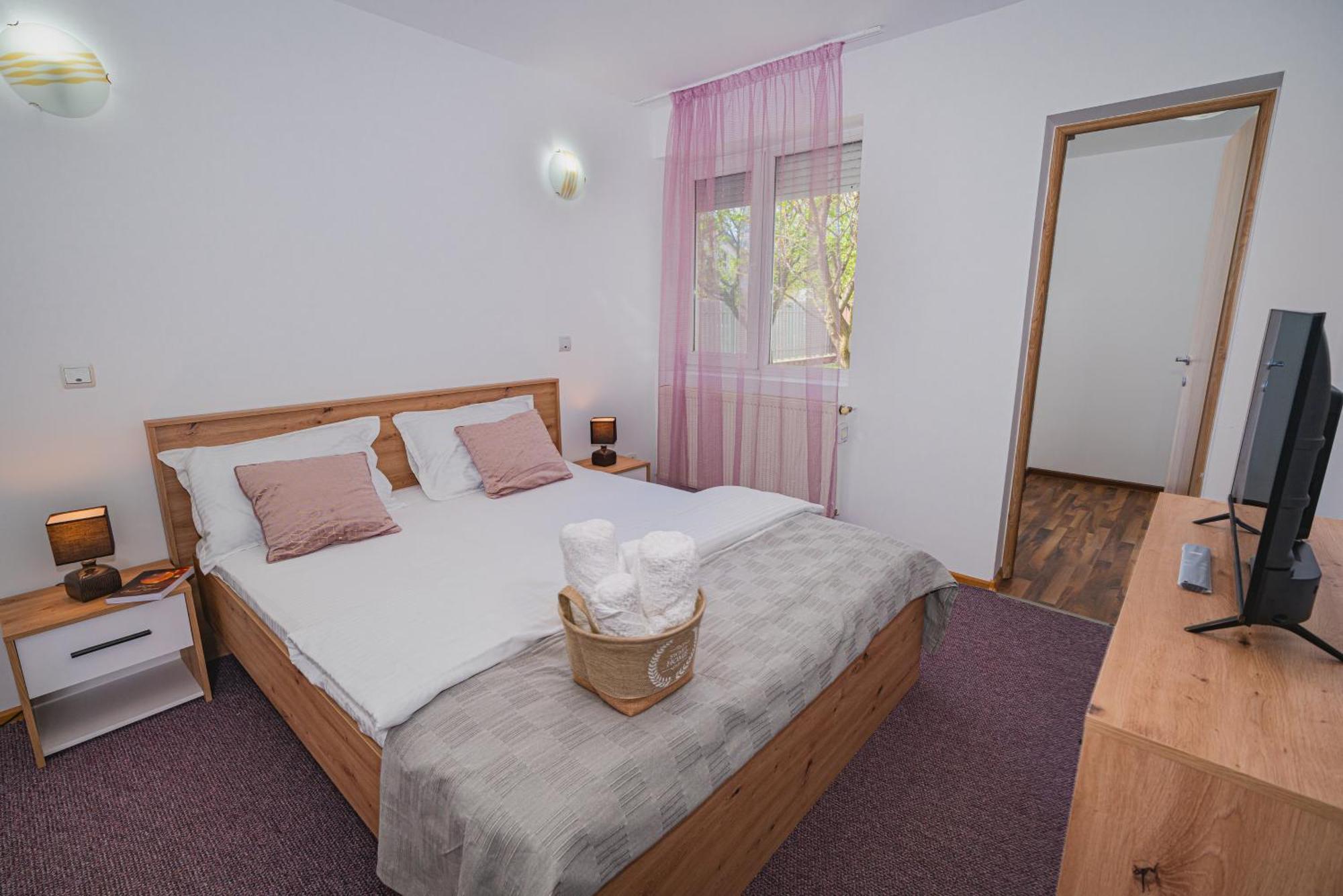 Pitstop Apartments Dumbravita  Екстериор снимка